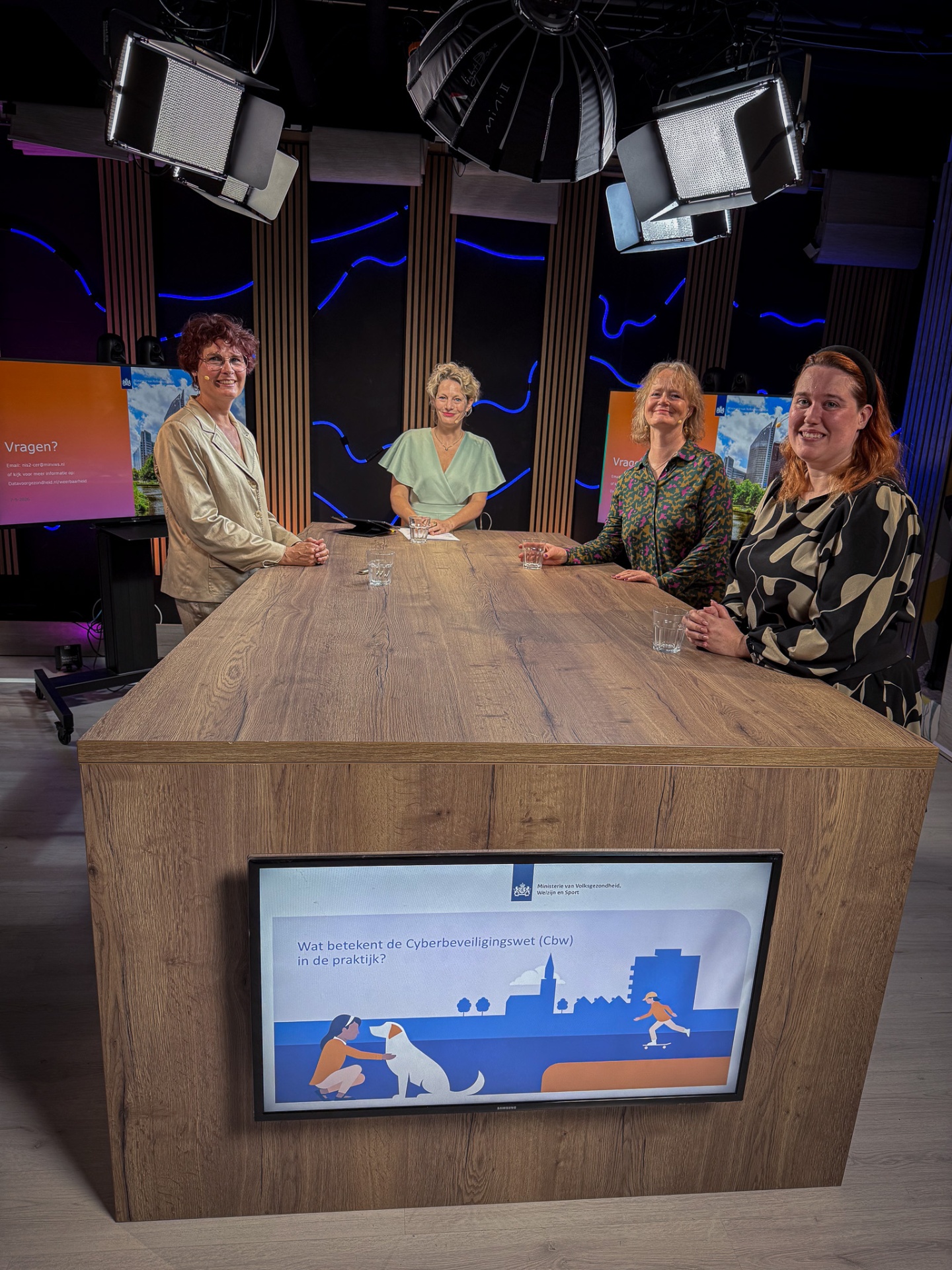 LIVE WEBINAR voor Ministerie van VWS: Webinar over de toepassing van de cyberbeveiligingswet — productie door Studio Zeestroom